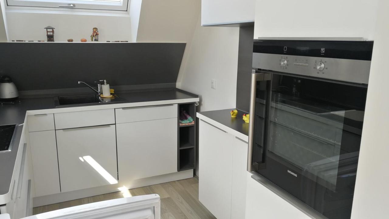 Muenchen Waldperlach Ruhig Und Sehr Schoene Wohnung מראה חיצוני תמונה